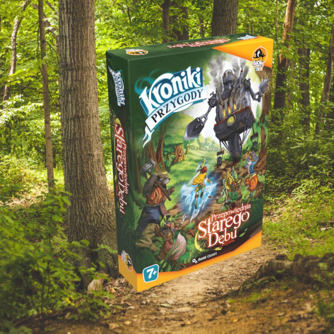 Kroniki przygody: Przepowiednia Starego Dębu - pudełko na tle lasu