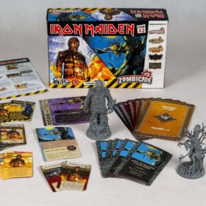 Iron Maiden, zawartość pudełka, karty i figurki Eddiego